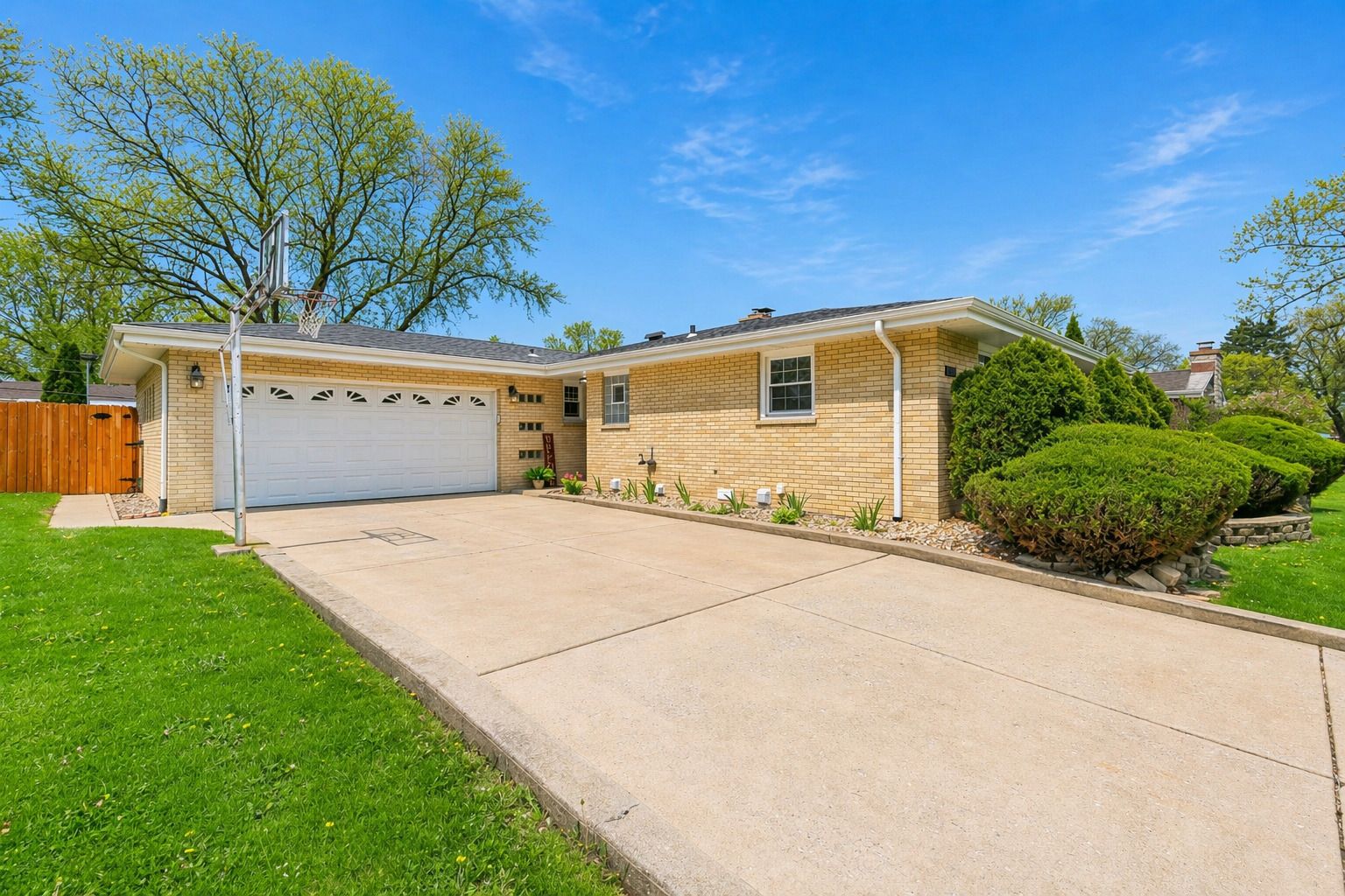 8557 W 144th Place — Orland Park, IL 60462