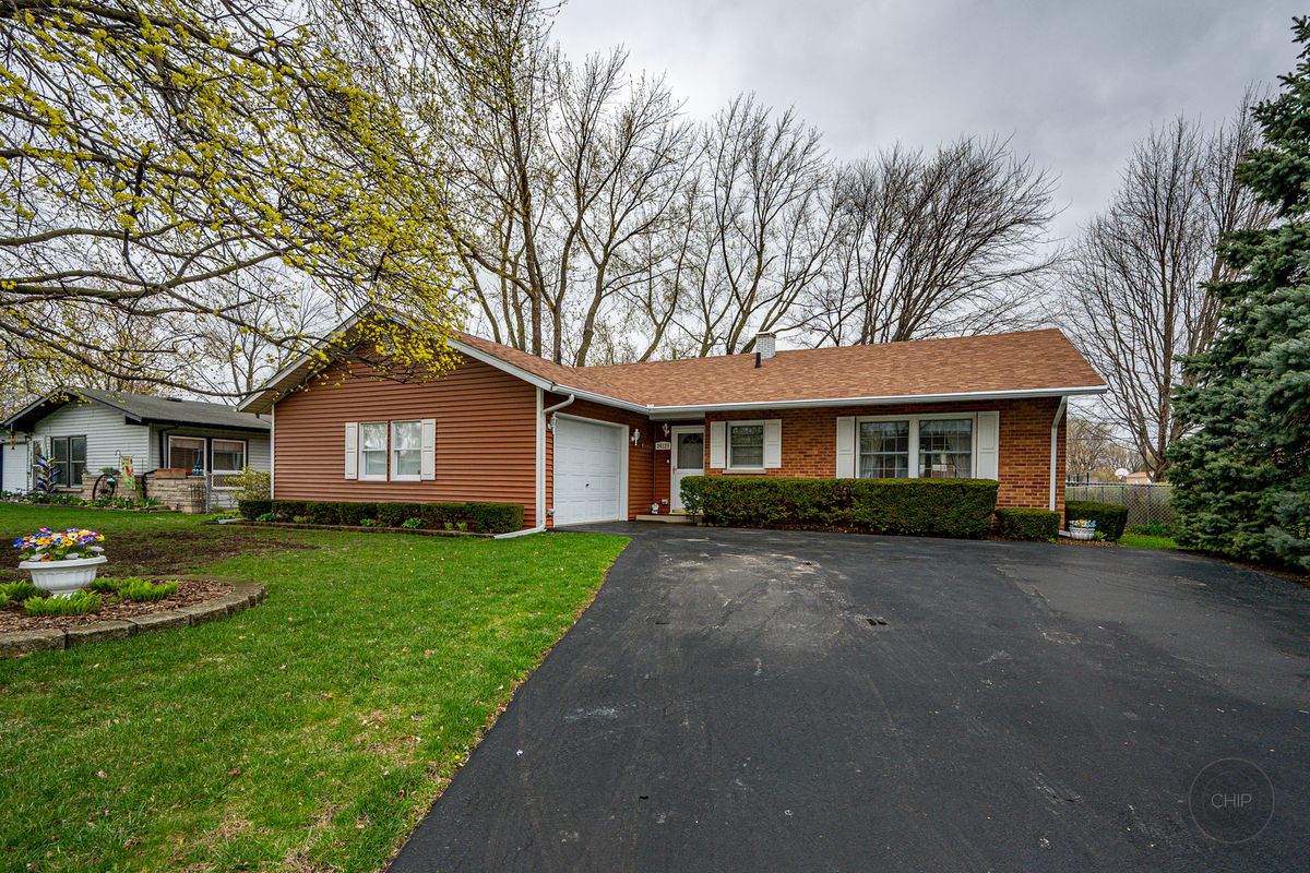 24126 Hazelcrest Drive, Plainfield, IL 60544