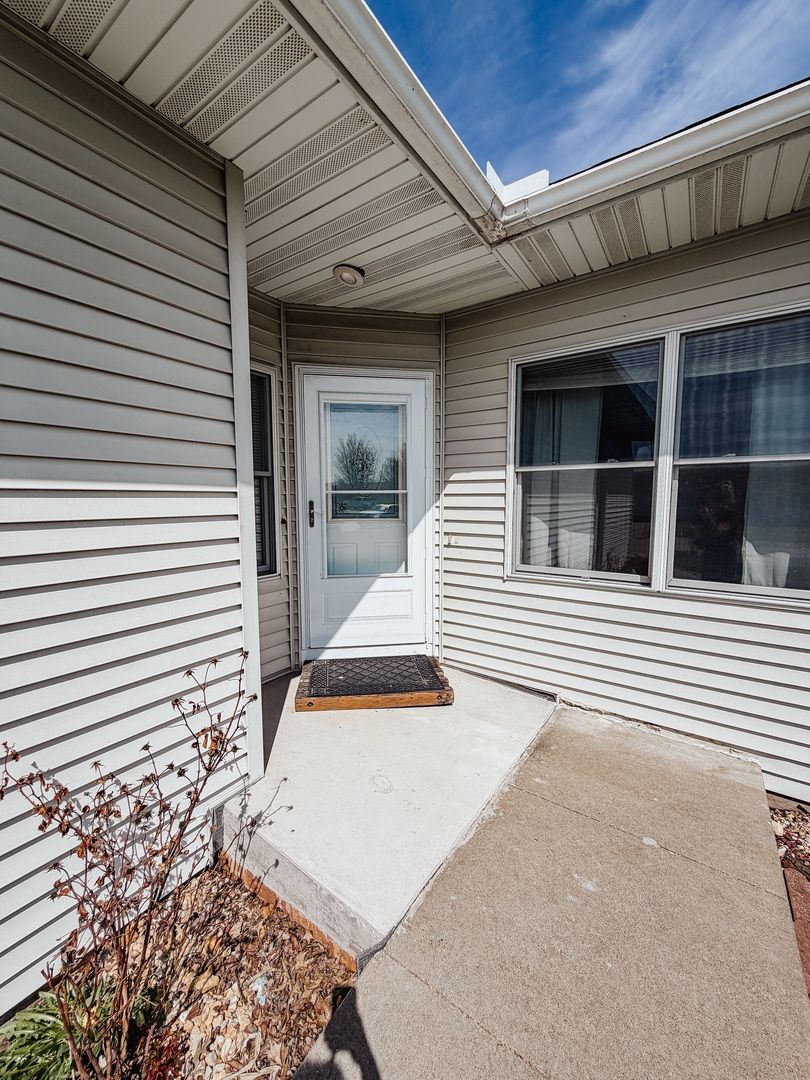 712 St Joseph Street, Preston, IA 52069