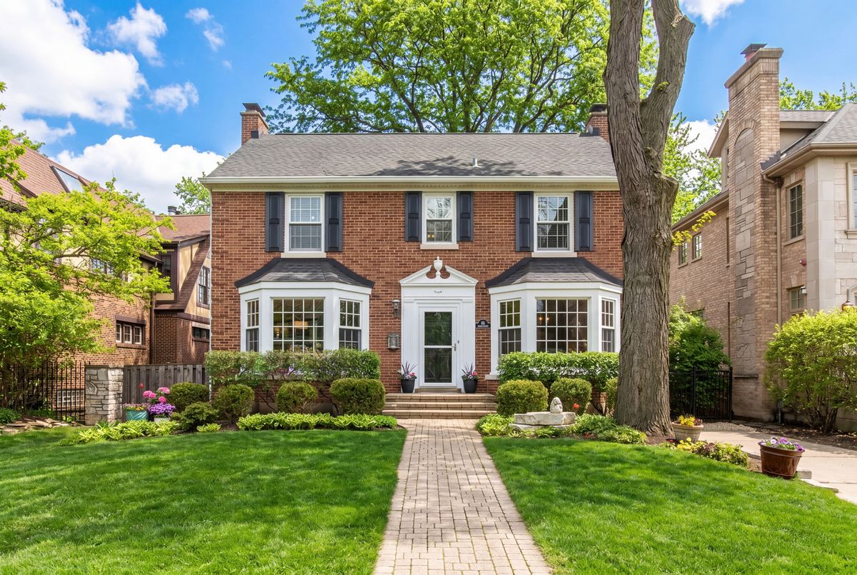 831 Prospect Avenue, Park Ridge, IL 60068