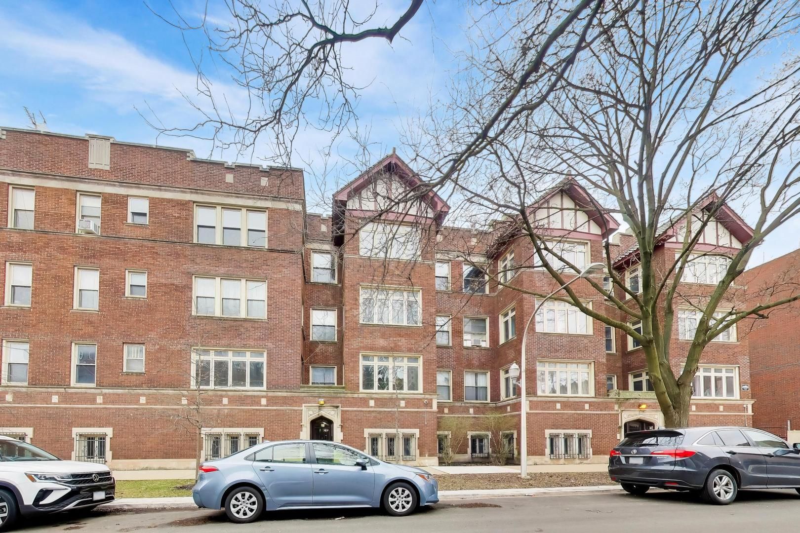 2221 E 68th Street #3 — Chicago, IL 60649
