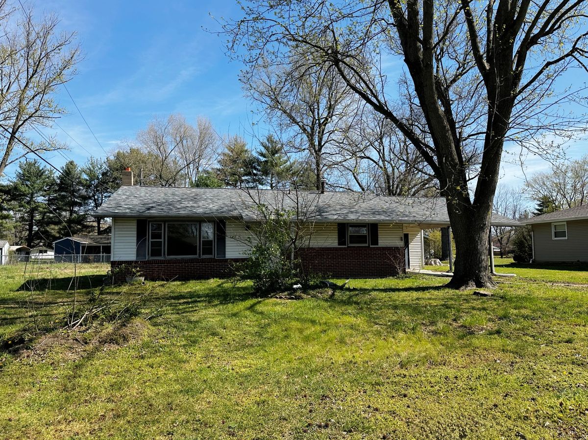 402 E Logan Street, Desoto, IL 62924