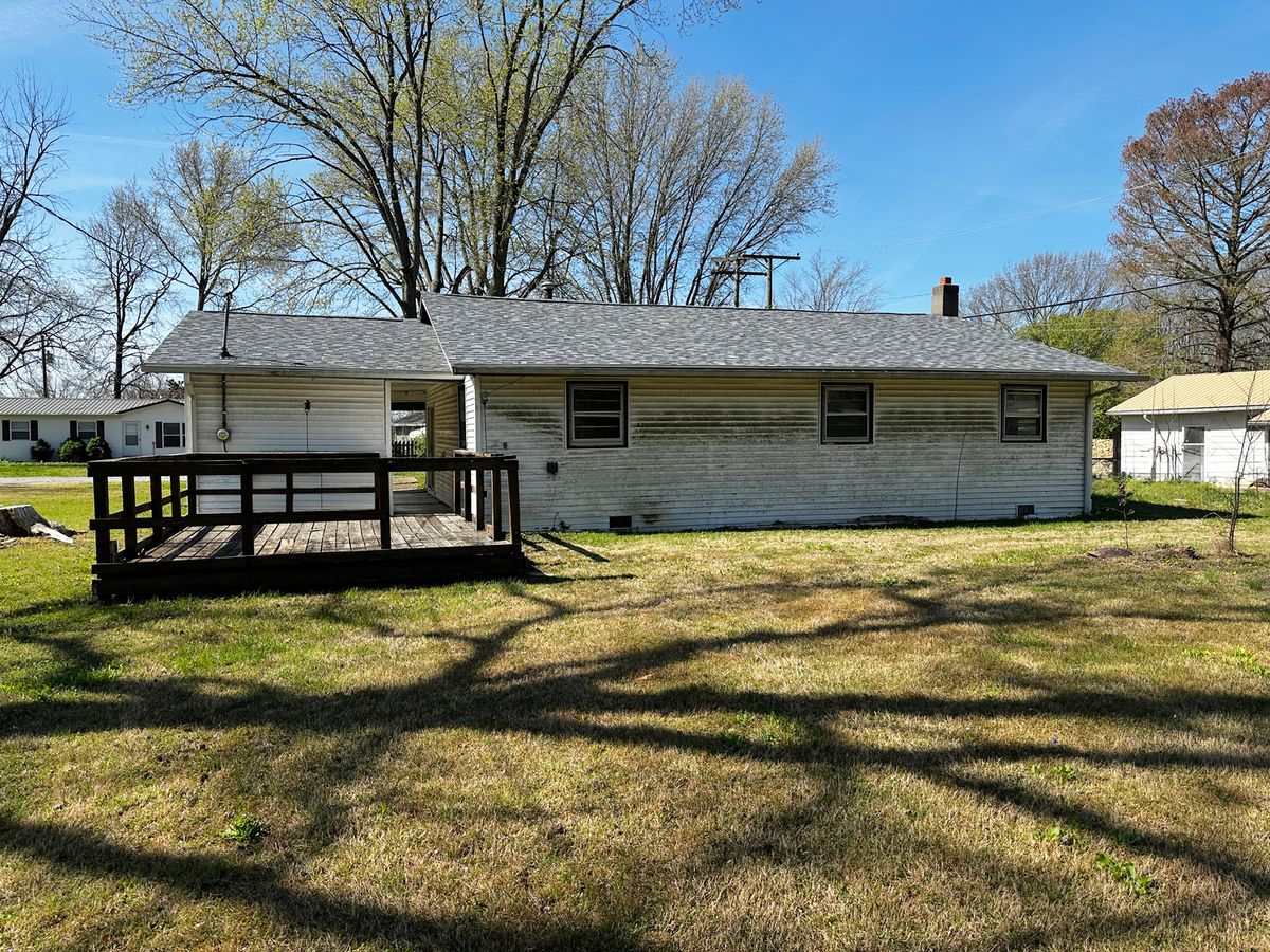 402 E Logan Street, Desoto, IL 62924