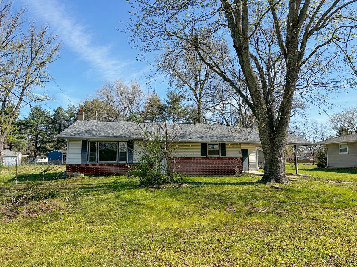 402 E Logan Street, Desoto, IL 62924