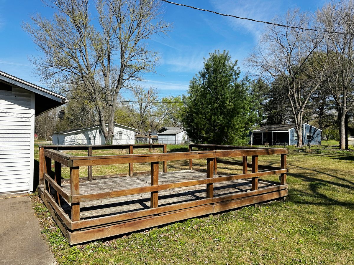 402 E Logan Street, Desoto, IL 62924