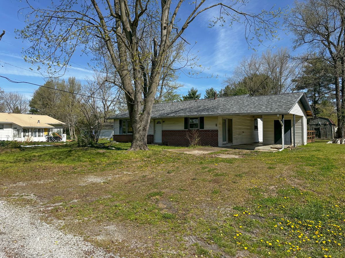 402 E Logan Street, Desoto, IL 62924