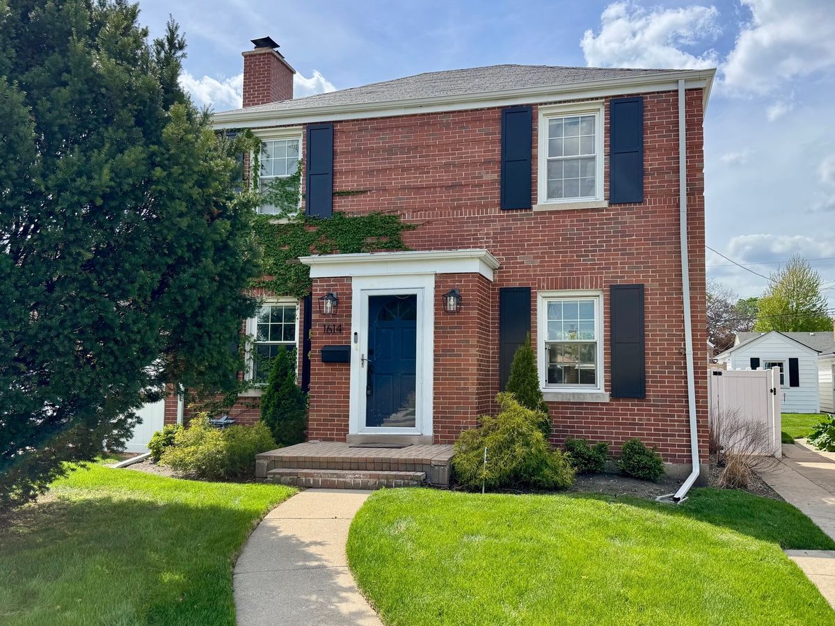 1614 76th Avenue, Elmwood Park, IL 60707