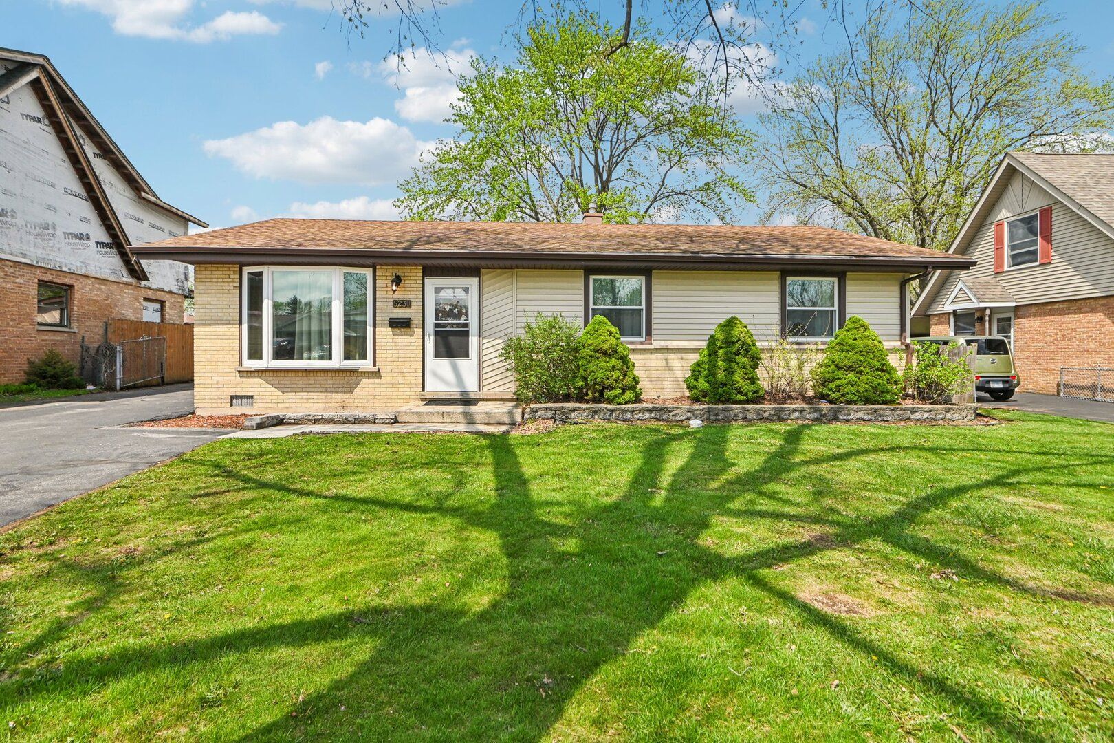 5230 PARK Lane — Crestwood, IL 60418