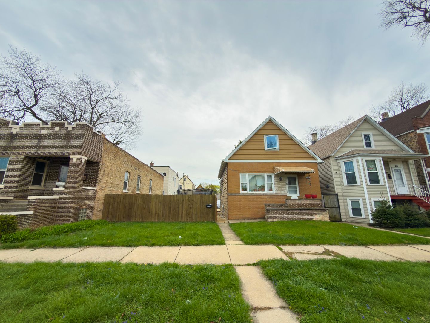 5059 W 29th Place — Cicero, IL 60804