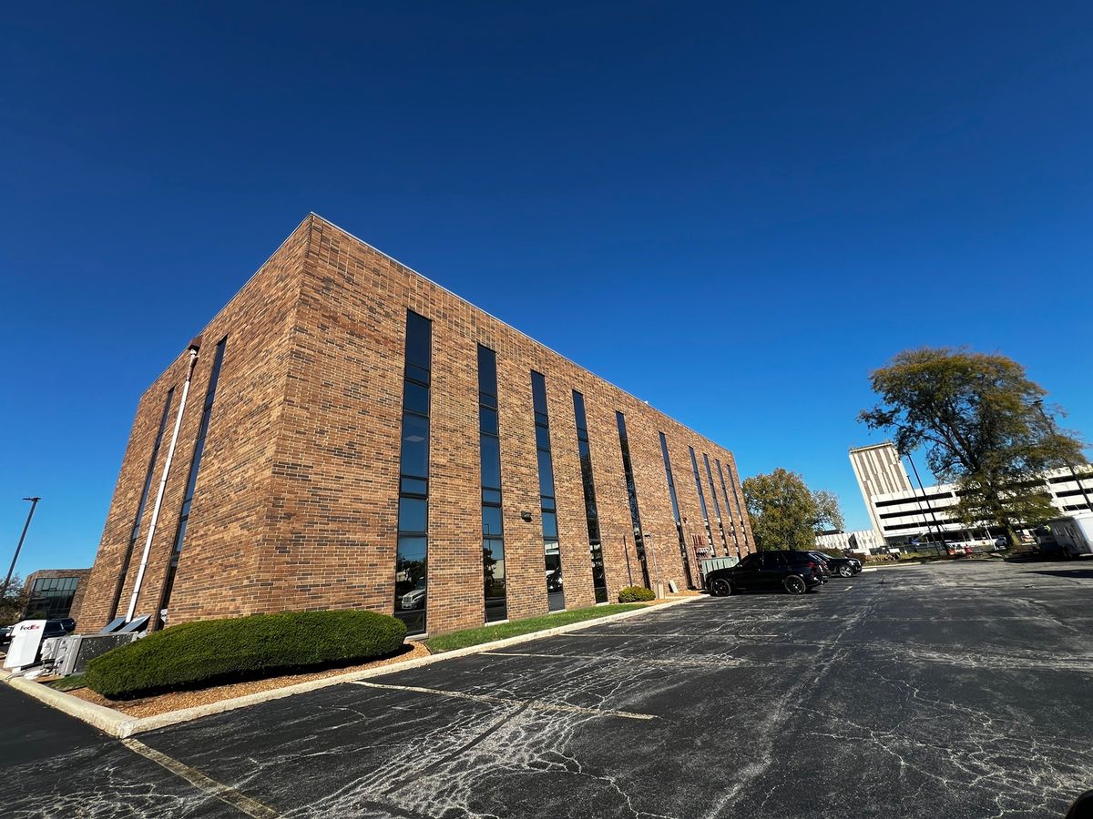 905 175th Street, Homewood, IL 60430