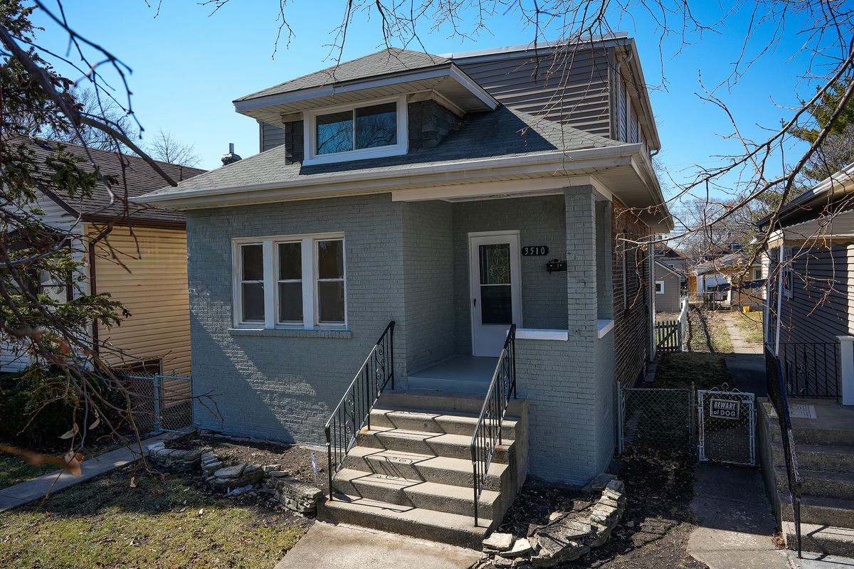 3510 Oketo Avenue, Chicago, IL 60634