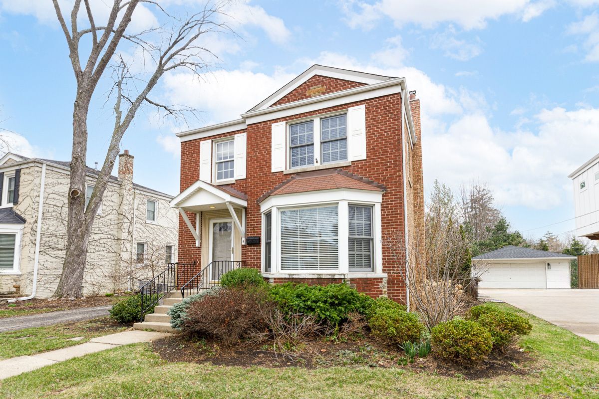 9 S Ridge Avenue — Arlington Heights, IL 60005