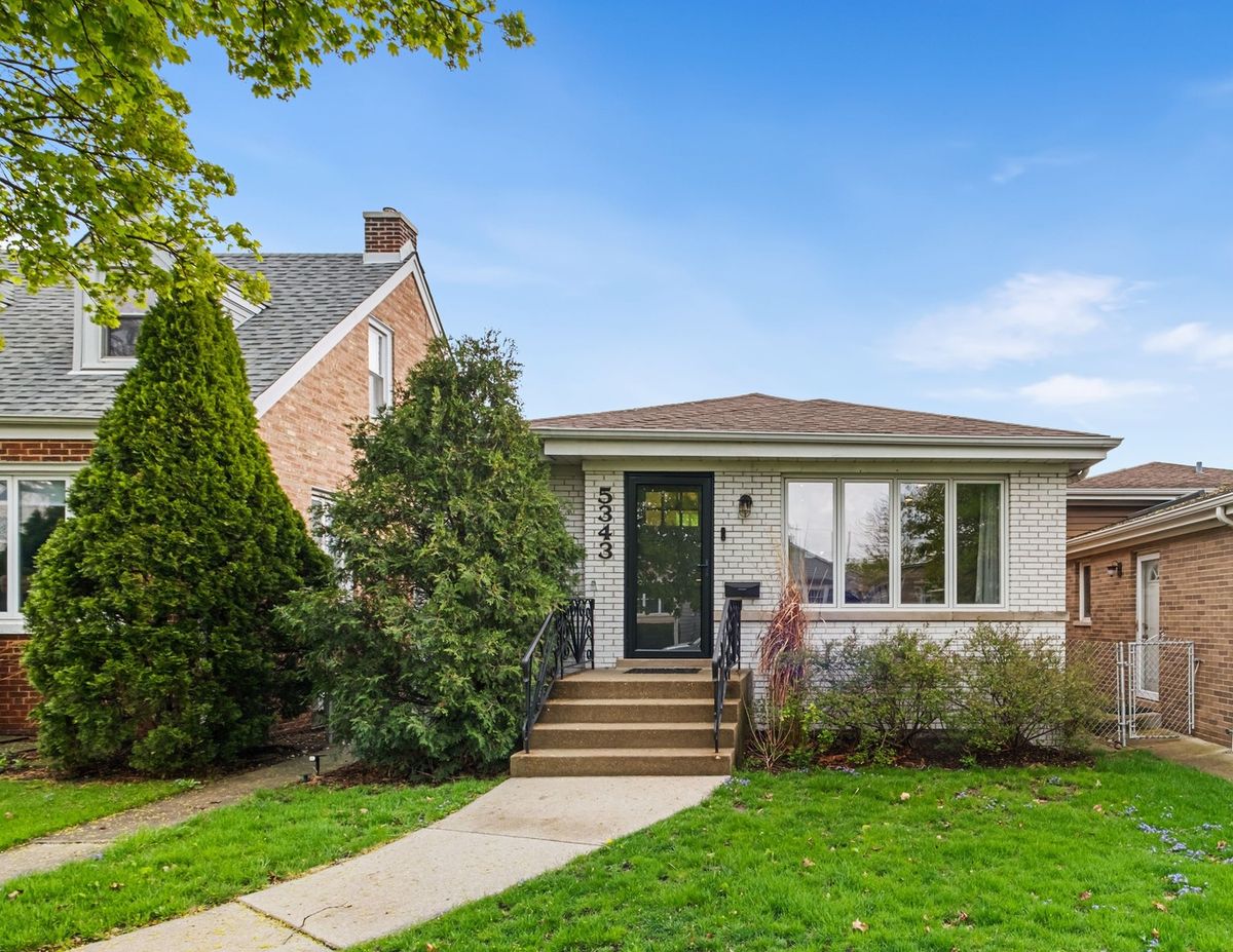 5343 Moody Avenue, Chicago, IL 60630
