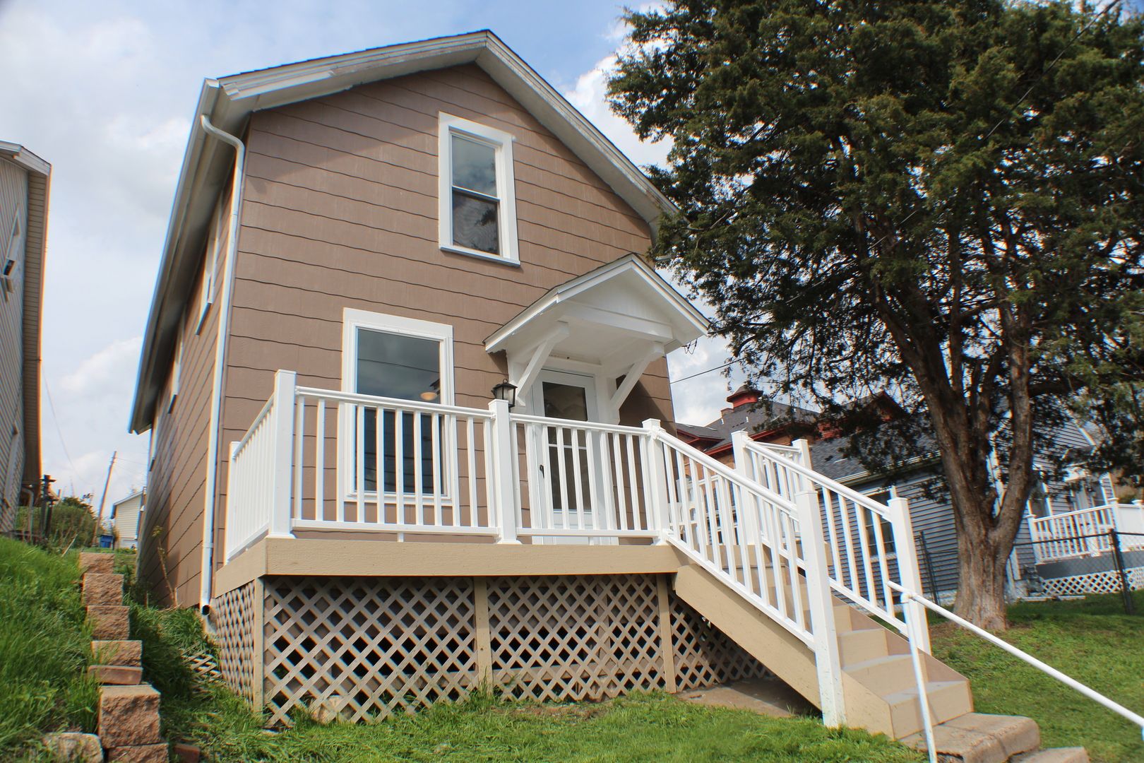 2118 E 12th Street — Davenport, IA 52803