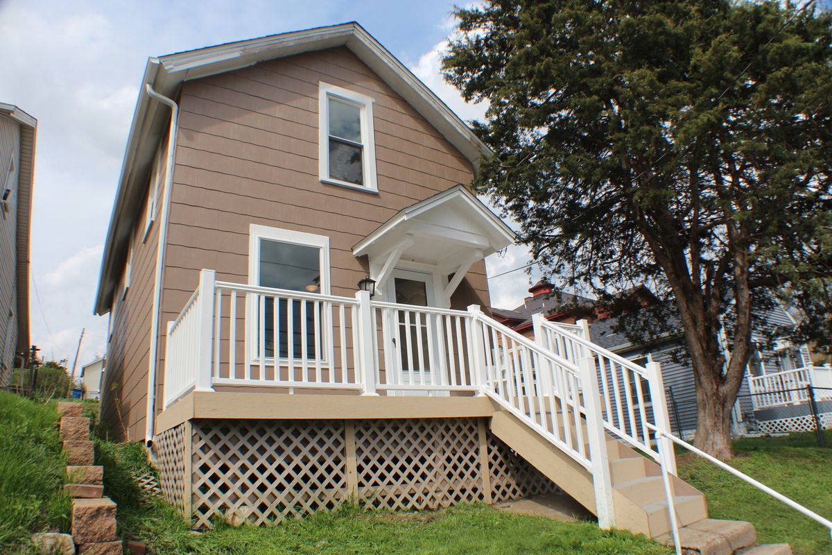 2118 12th Street, Davenport, IA 52803