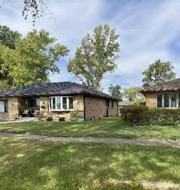6918 W 116th Street, Worth, IL 60482