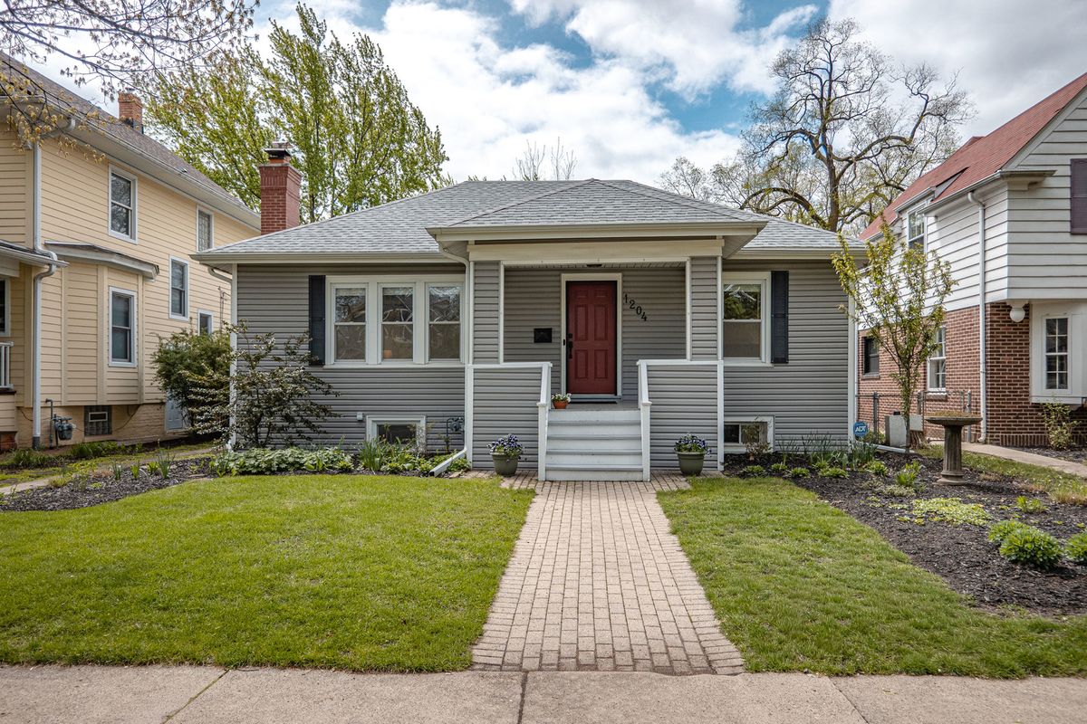 1204 Madison Street, Evanston, IL 60202