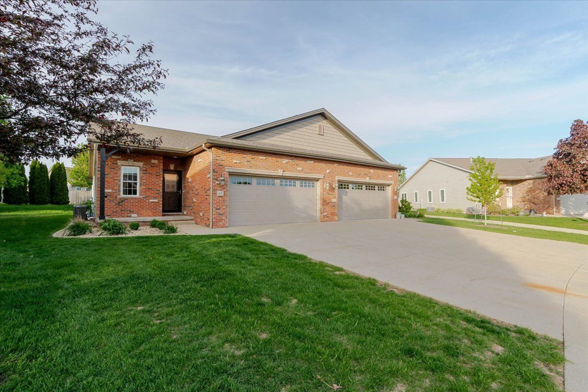 43 Yukon Circle — Bloomington, IL 61705
