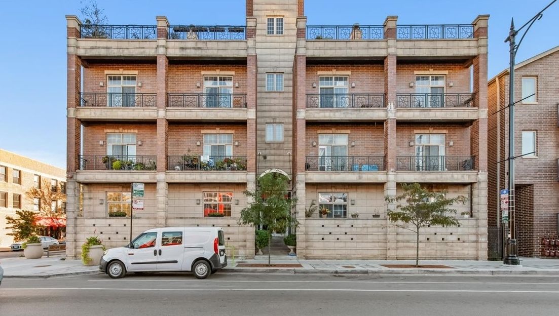 2635 W Lawrence Avenue #1A — Chicago, IL 60625