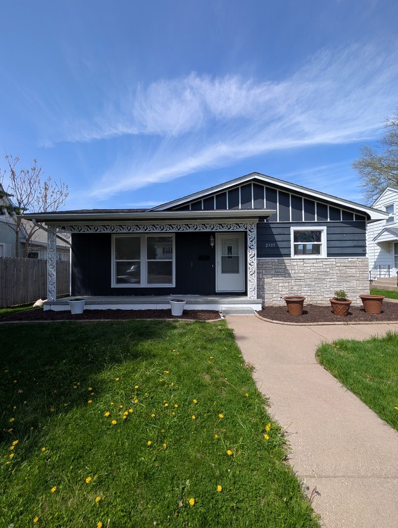 2505 23RD Avenue B Avenue, Moline, IL 61265