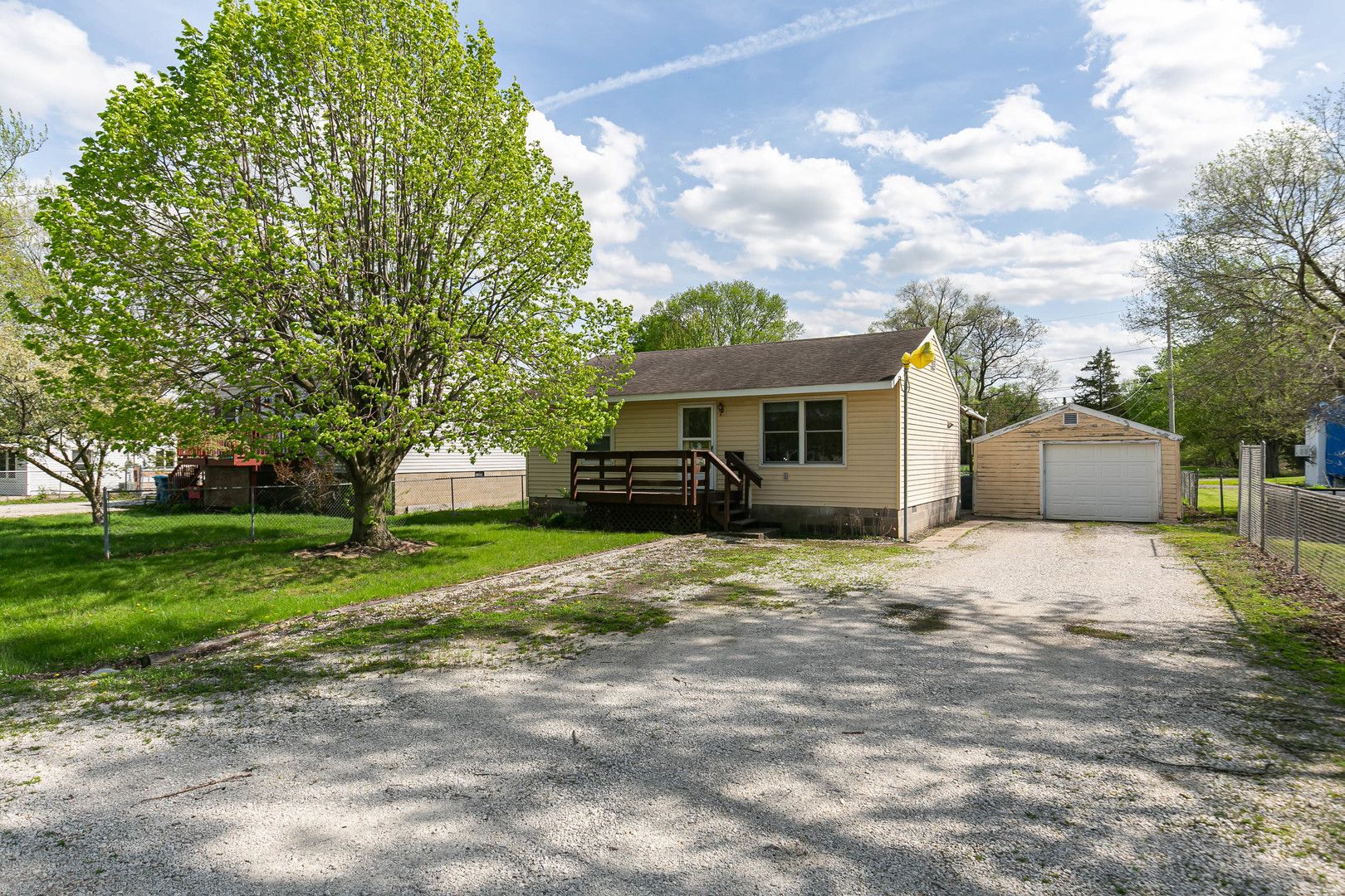 17112 10th Avenue — East Moline, IL 61244