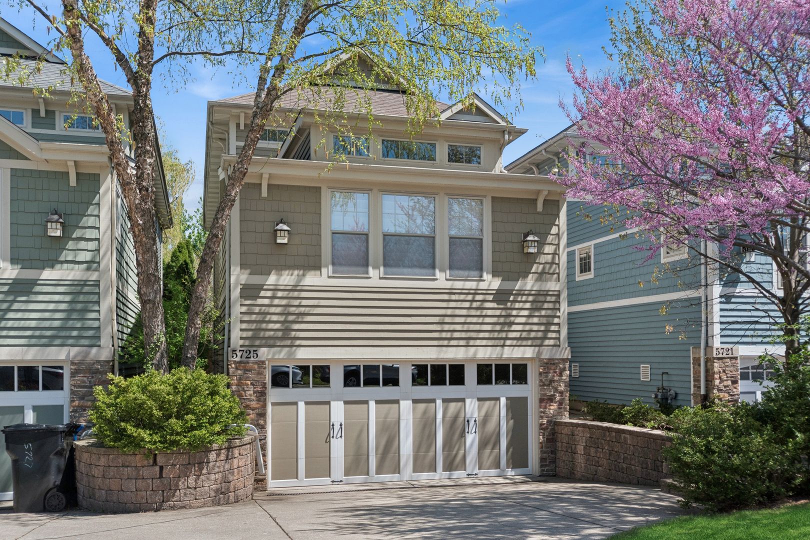 5725 N Jersey Avenue — Chicago, IL 60659