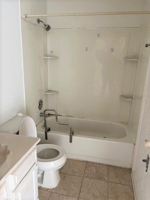 200 Dunteman Drive, Glendale Heights, IL 60139