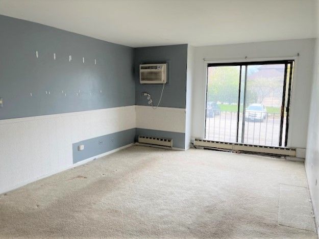 200 Dunteman Drive, Glendale Heights, IL 60139