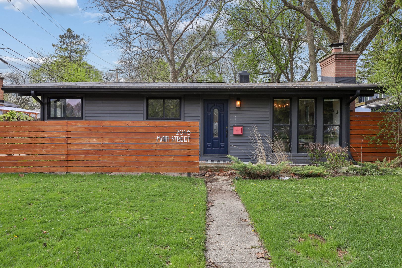 2016 Main Street — Evanston, IL 60202