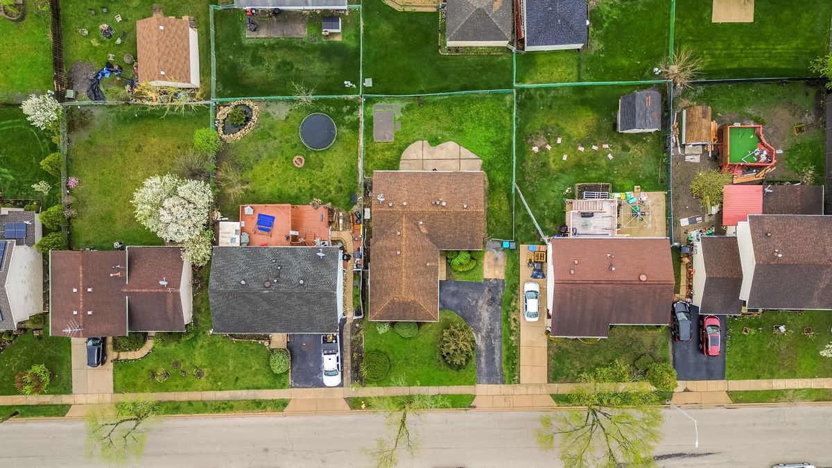 89 SCHUBERT Avenue, Glendale Heights, IL 60139