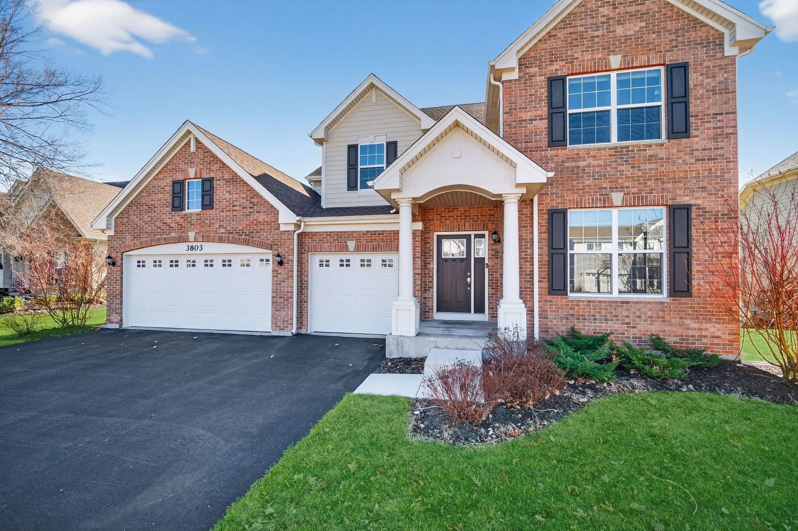 3803 Ivy Lane — Elgin, IL 60124