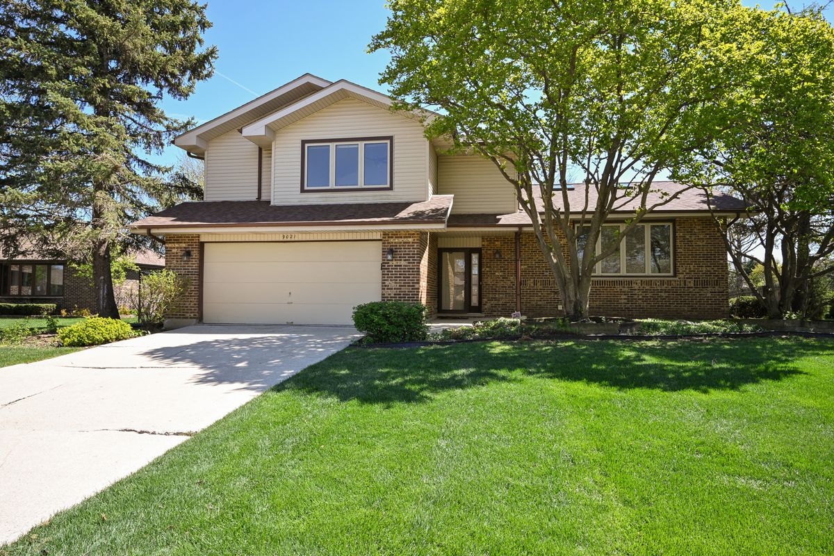 9021 Sunrise Lane, Orland Park, IL 60462