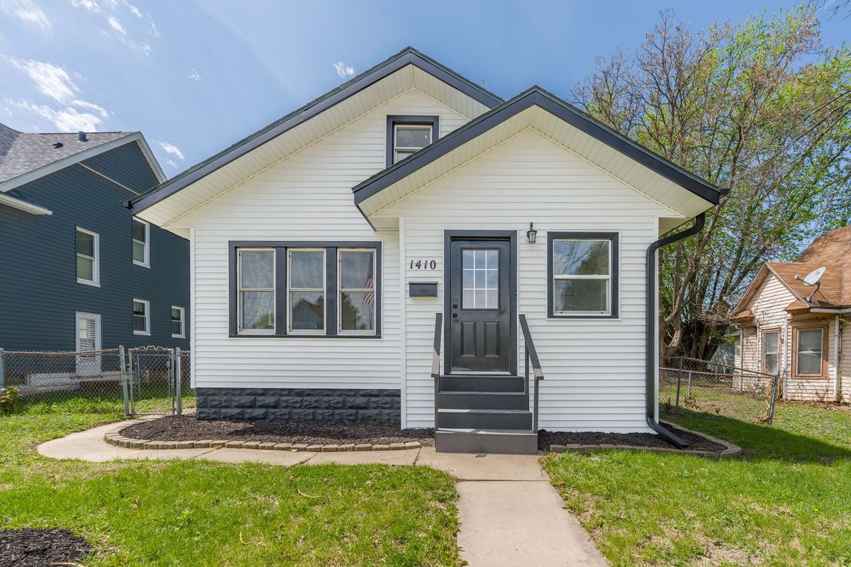 1410 25th Street, Rock Island, IL 61201