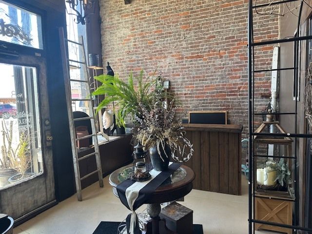 8 Main Street, Duquoin, IL 62832