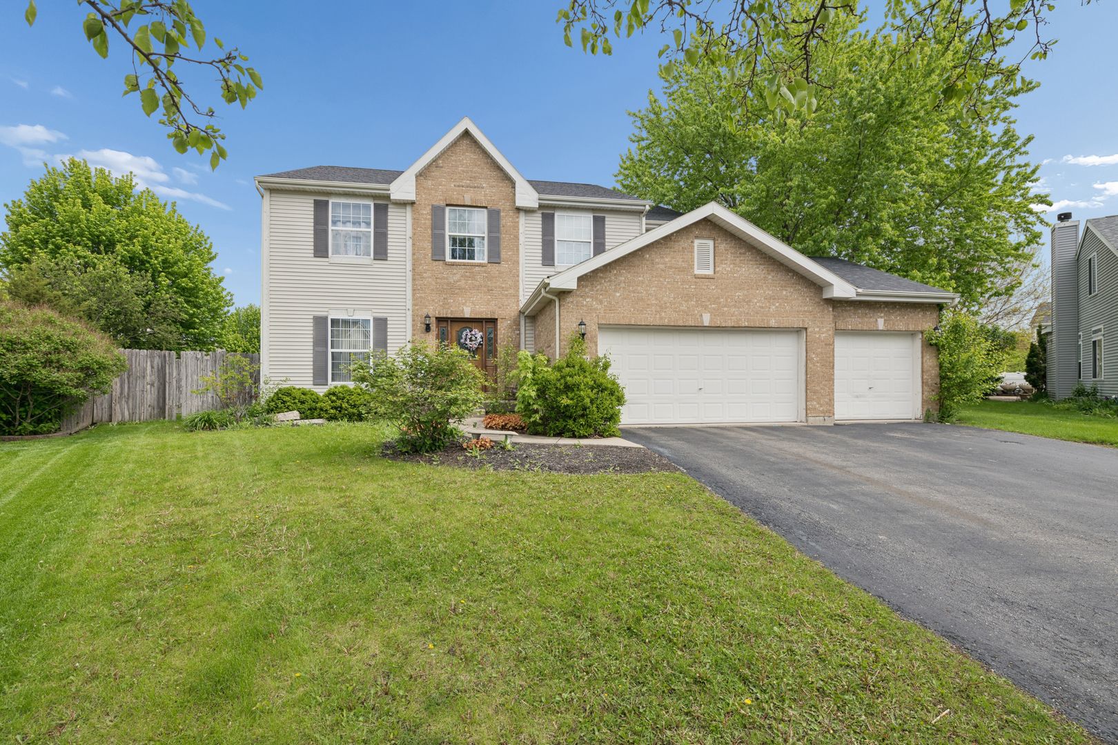 2014 Fieldstone Court — Plainfield, IL 60586