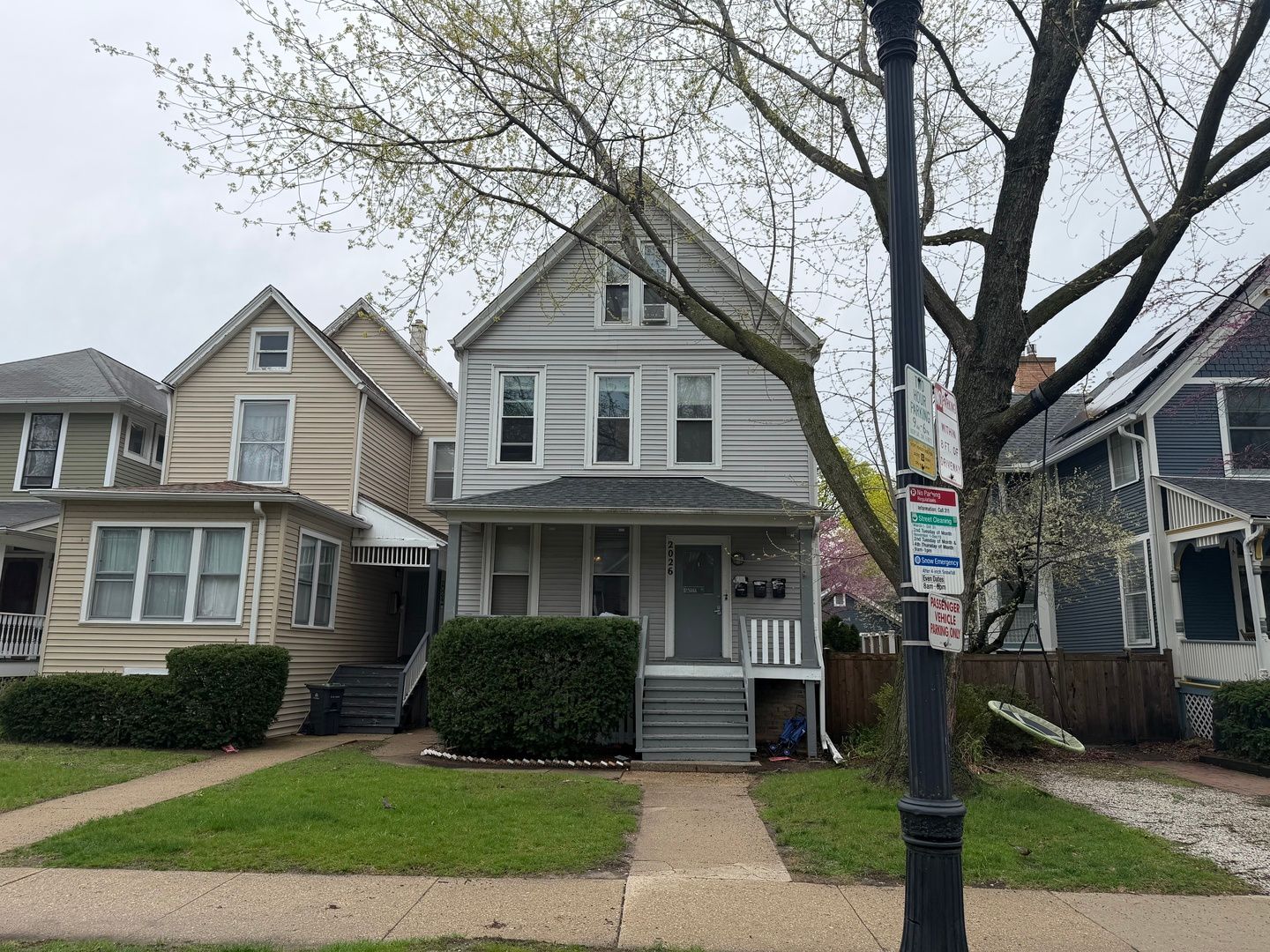 2026 Maple Avenue — Evanston, IL 60201