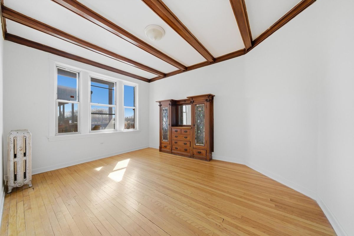 2453 Spaulding Avenue, Chicago, IL 60647