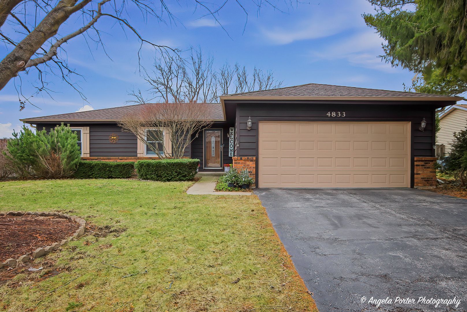 4833 Eastwood Court — Waukegan, IL 60087