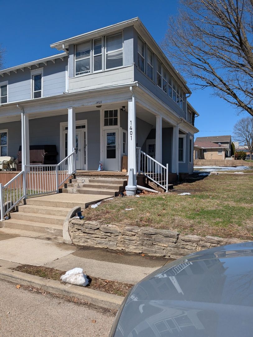 1401 Bluff Street, Peru, IL 61354