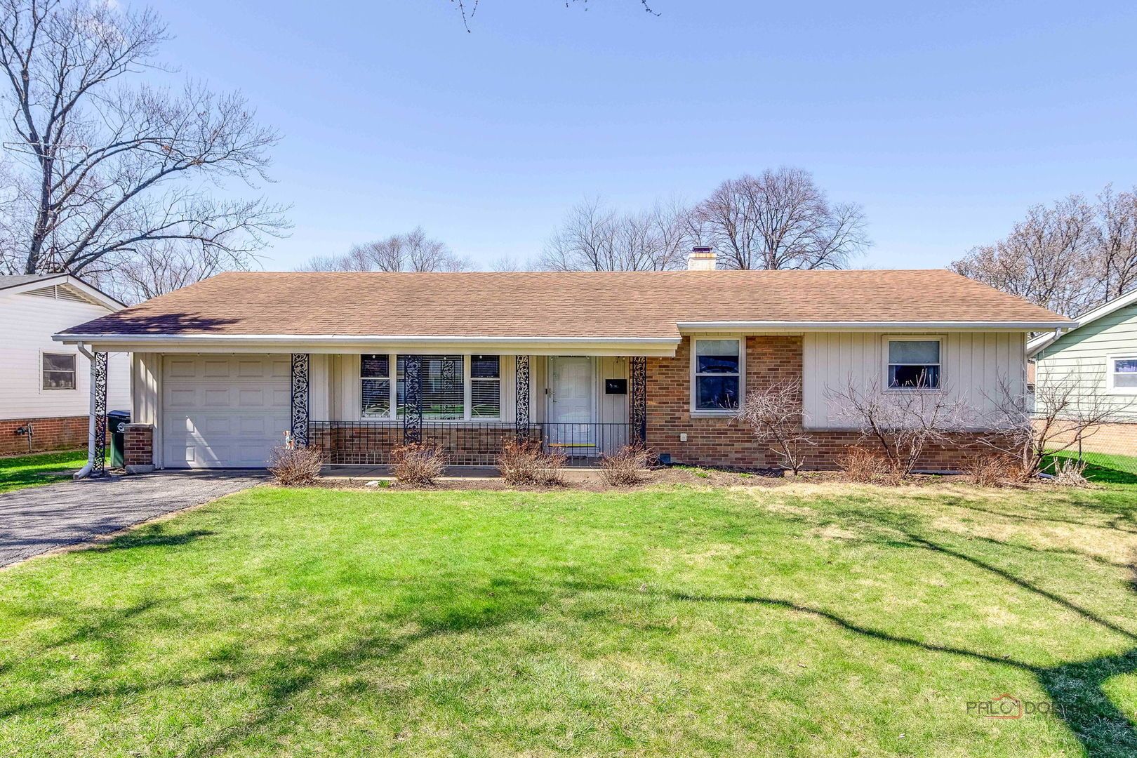 1220 Hemlock Drive — Elk Grove Village, IL 60007