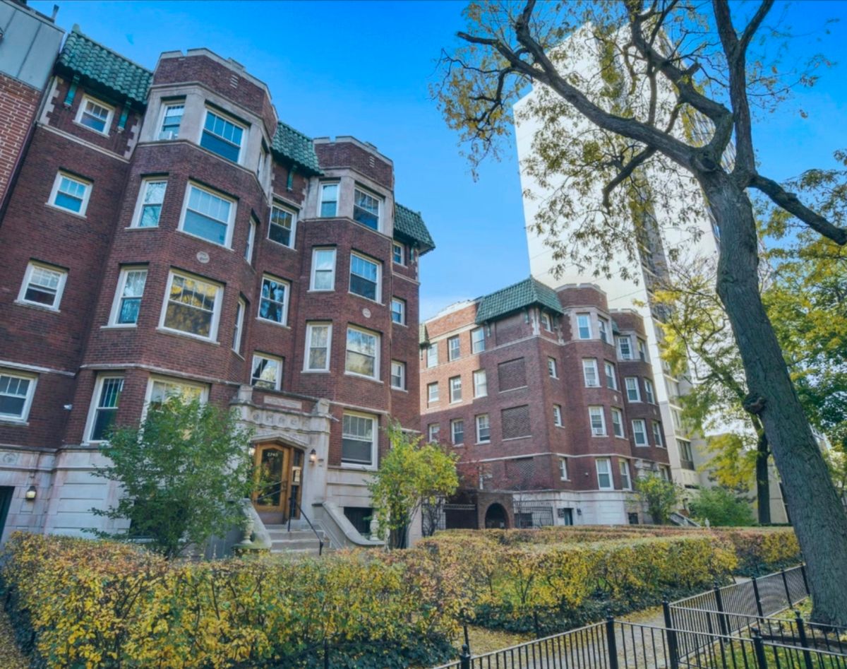 2740 Hampden Court, Chicago, IL 60614