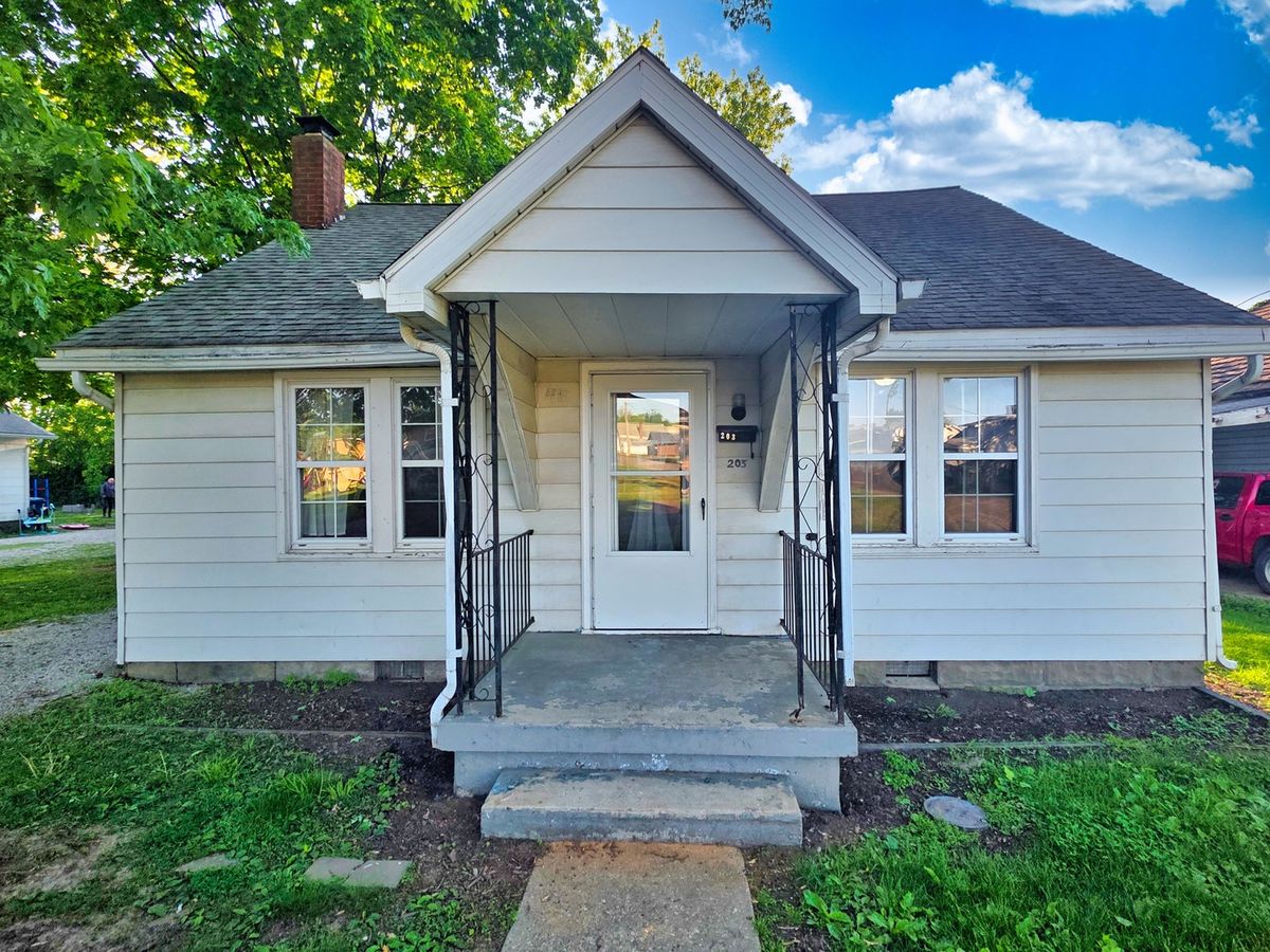 203 S Wilson Street, Olney, IL 62450