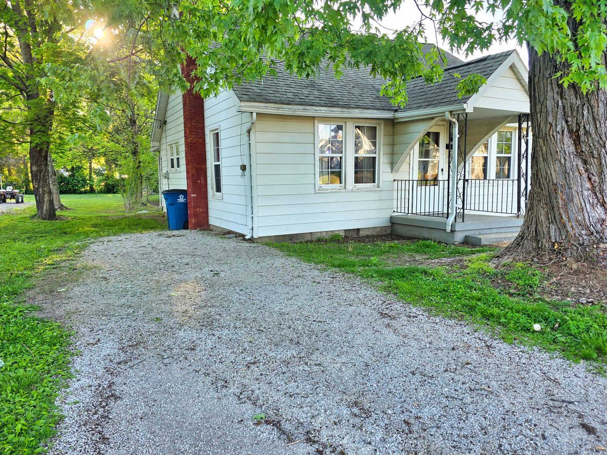 203 S Wilson Street, Olney, IL 62450