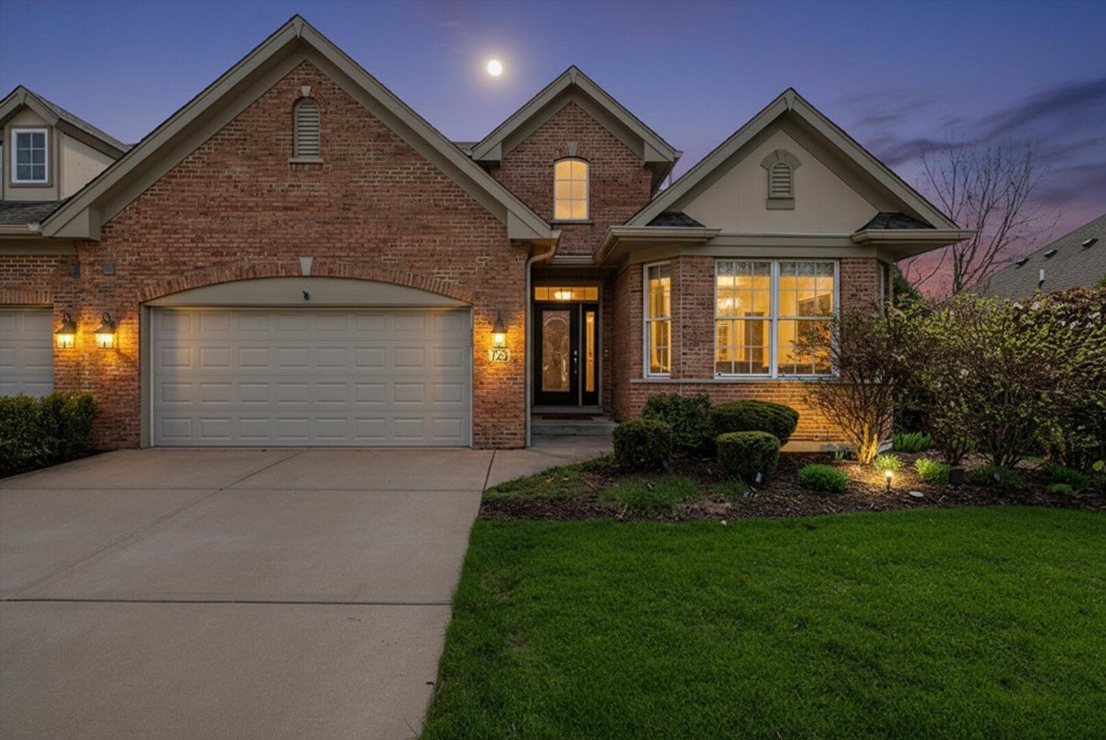 735 Woodglen Lane — Lemont, IL 60439