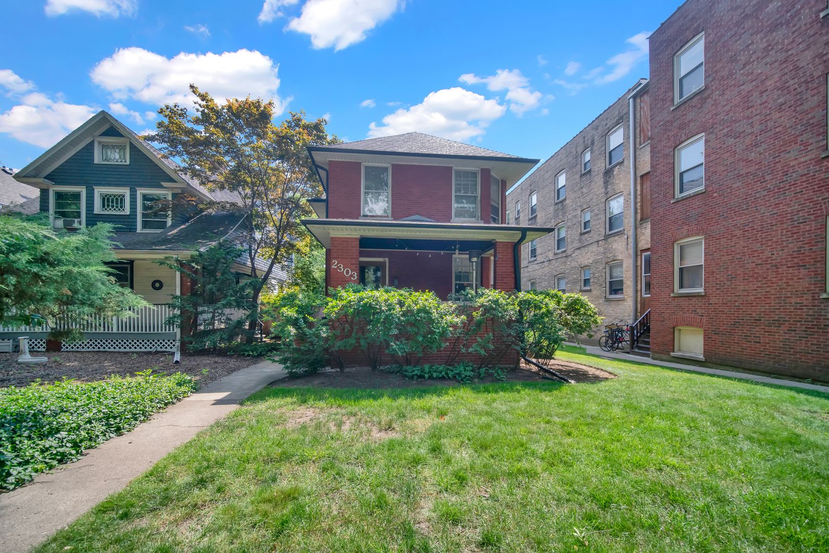 2303 Ridge Avenue — Evanston, IL 60201
