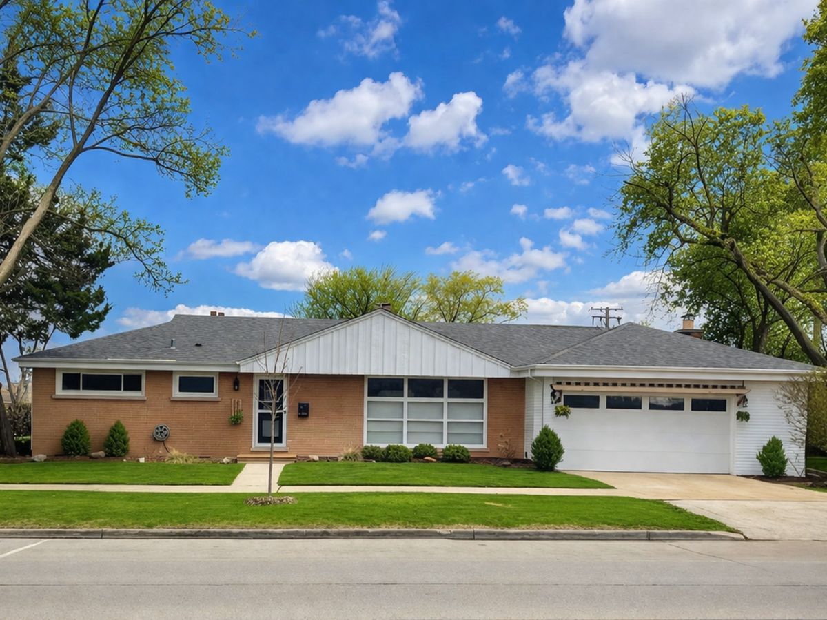 6803 KEELER Avenue, Lincolnwood, IL 60712