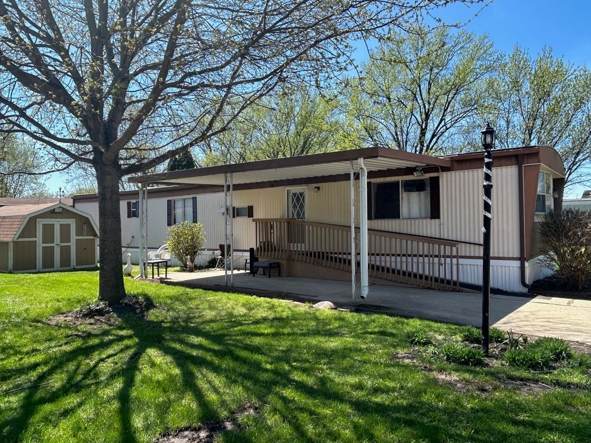 309 Lindenwood Drive, Belvidere, IL 61008