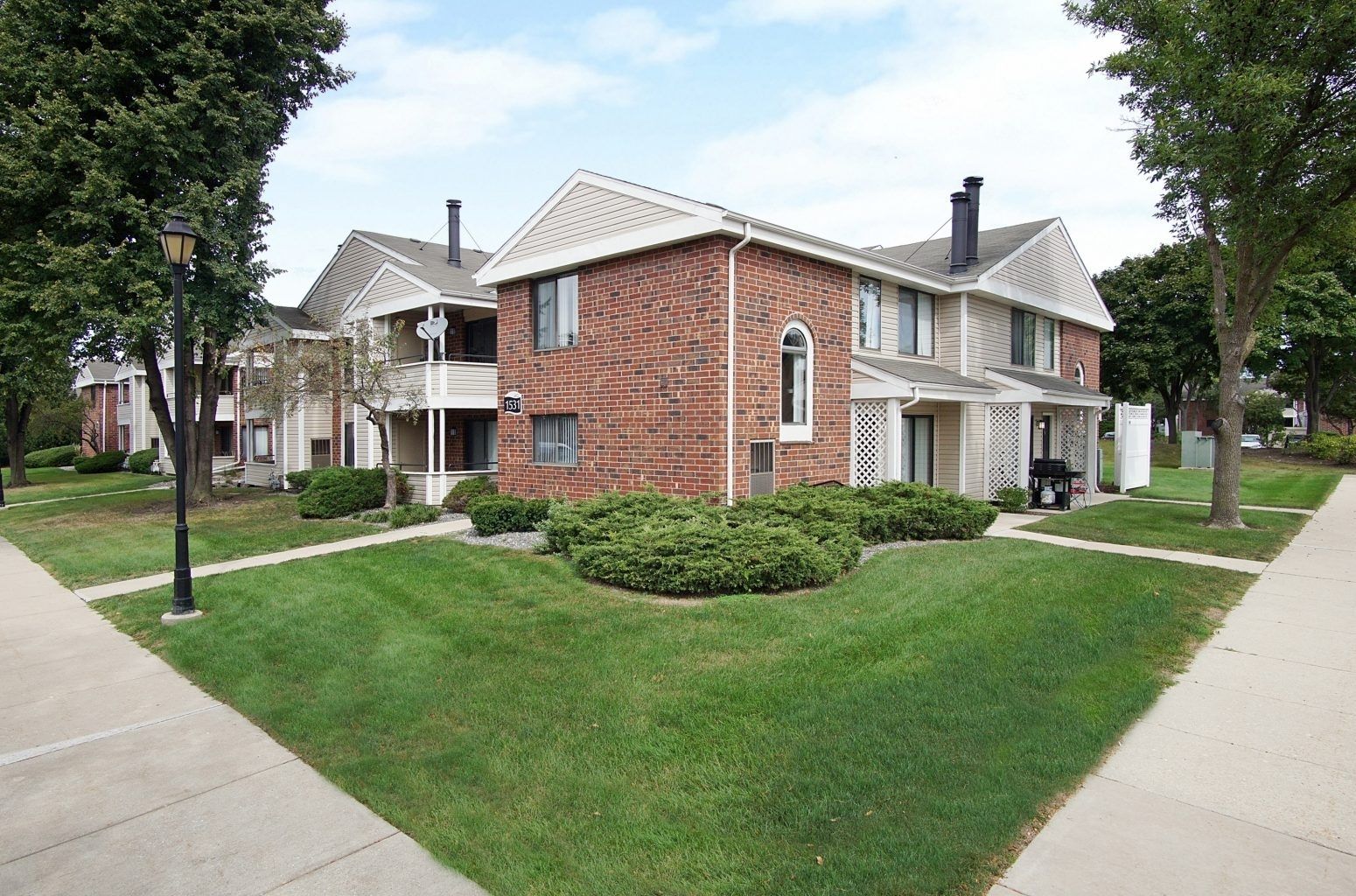 1531 Westminster Drive #108 — Naperville, IL 60563