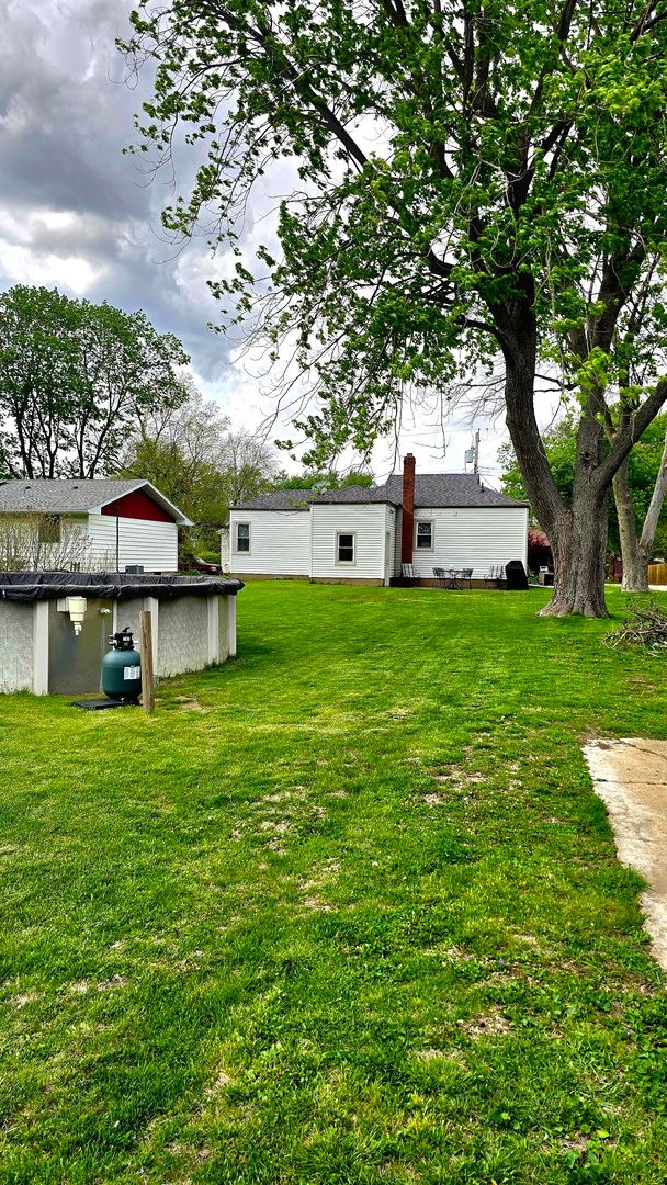 110 E Park Avenue, Deer Creek, IL 61733