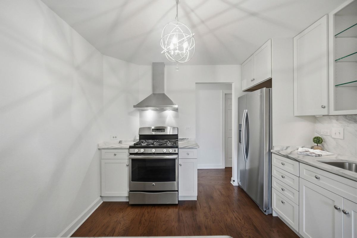 1514 Camden Court #A1, Wheeling, IL 60090